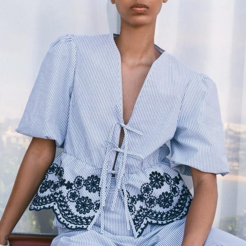 NWT ZARA Blue & White Striped Lace Hem Tie Front Blouse Size S